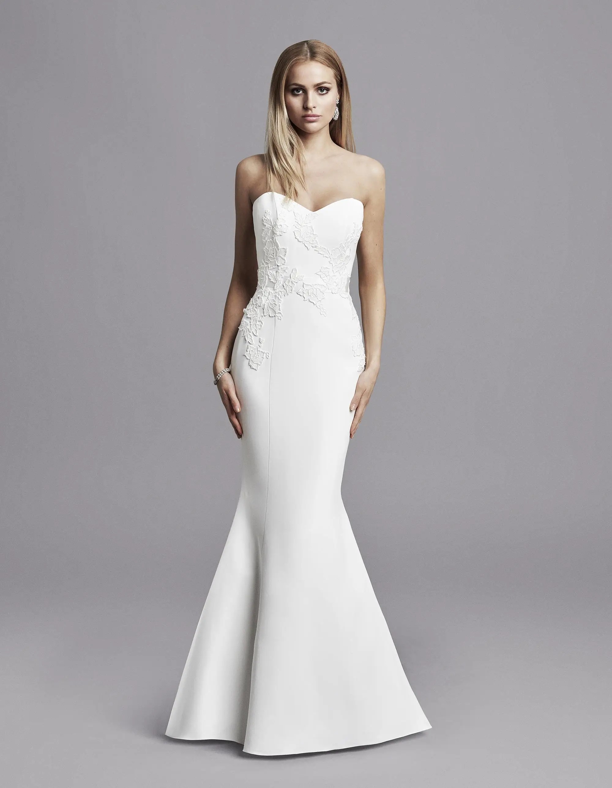 How to Choose the Perfect Wedding Dress for Your Body Type Image