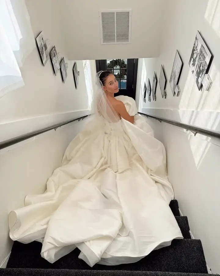 Gallery Image #slidesGrid3